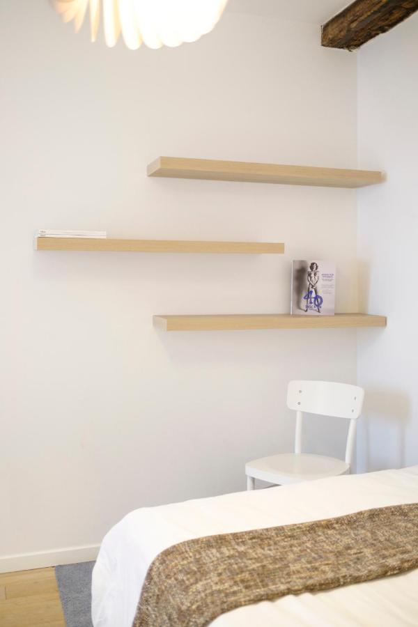 Ilot Sacre Apartment *