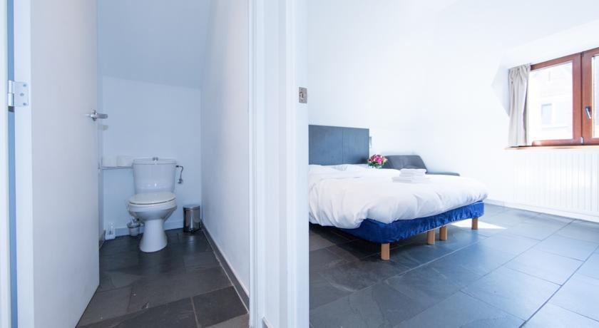 Azimut Flathotel 3* Brussels