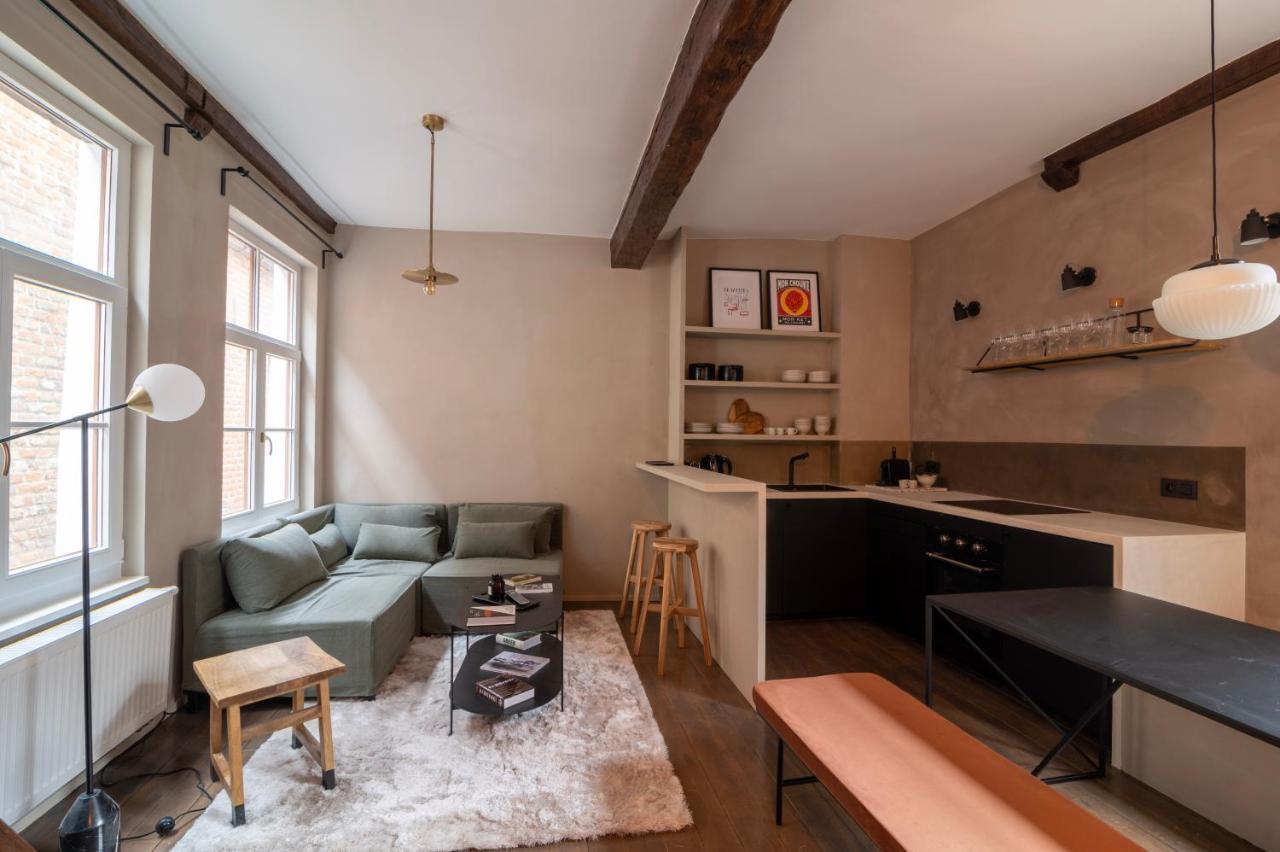 Lovely Triplex In The Heart Of Le Sablon Apartamento