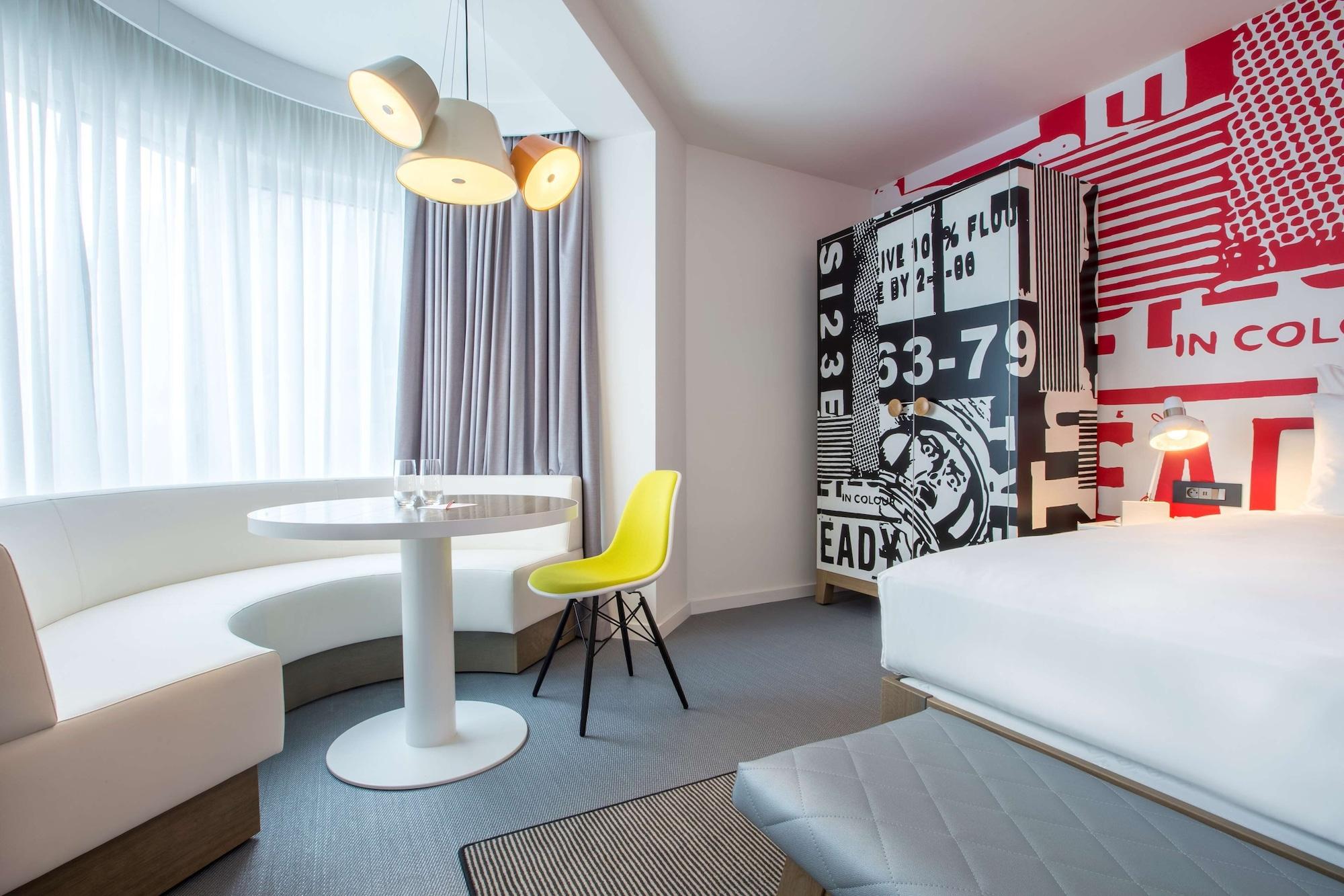 Radisson Red Brussels Ixelles