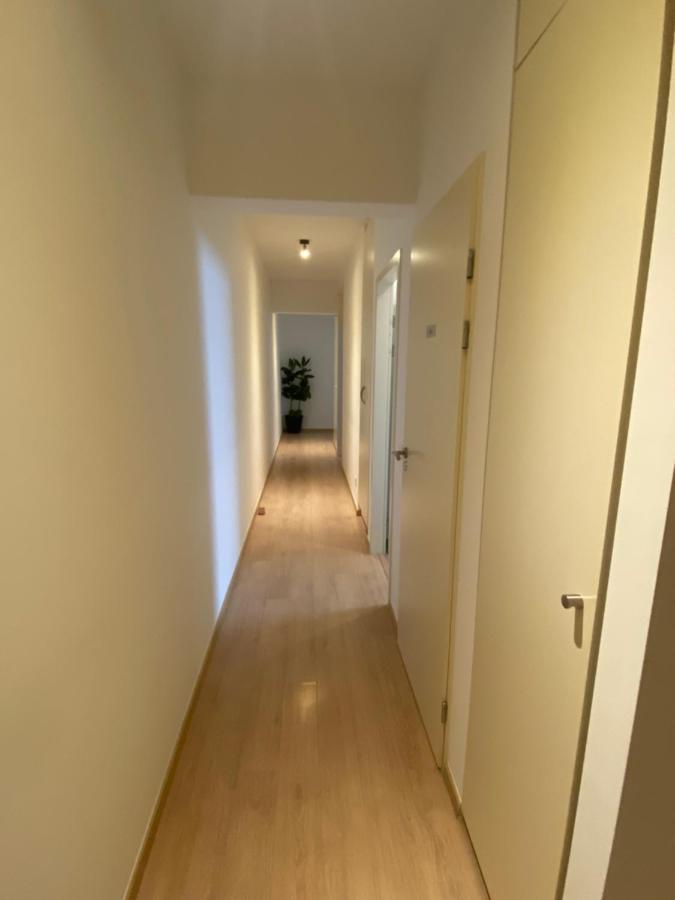 Chambre, Salle Sport, Grand Patio, Salle De Bain - Luxueux Appartement Idealement Localise Dans Le Centre De Bruxelles *