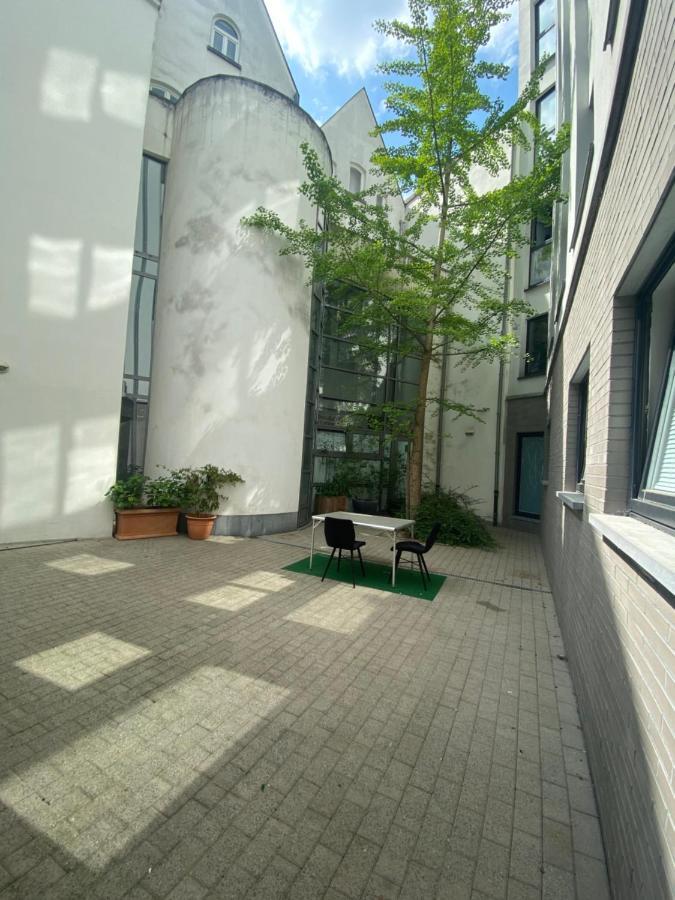 Homestay Chambre, Salle Sport, Grand Patio, Salle De Bain - Luxueux Appartement Idealement Localise Dans Le Centre De Bruxelles *