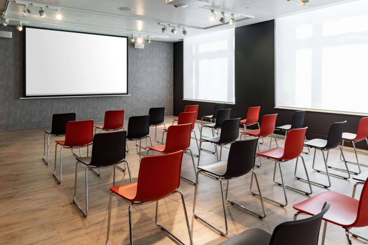 Radisson Red Brussels Hotel