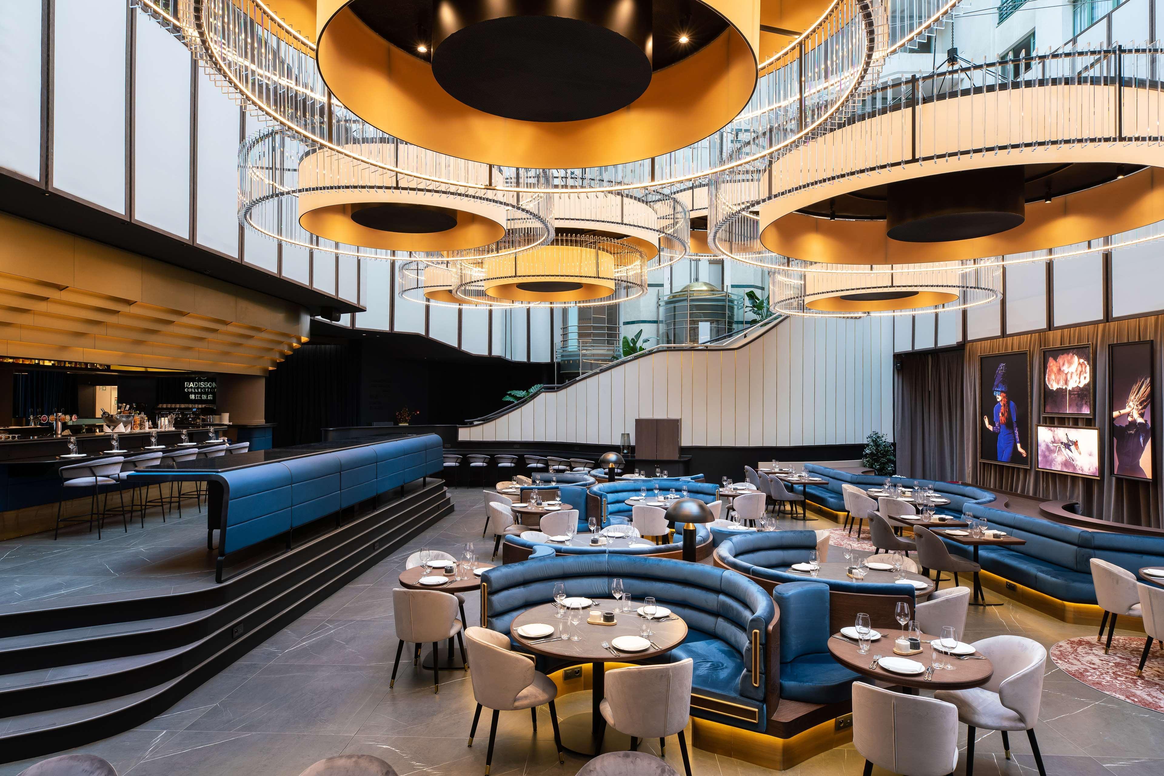 Radisson Collection Grand Place Hotel 5*