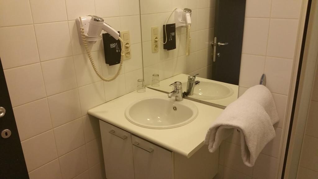 Aryan Aparthotel