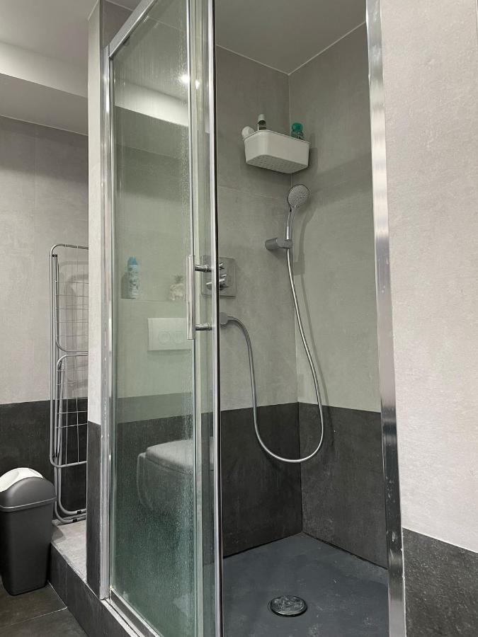 Apartment Duplex Situe A 2min De La Gare Du Nord *