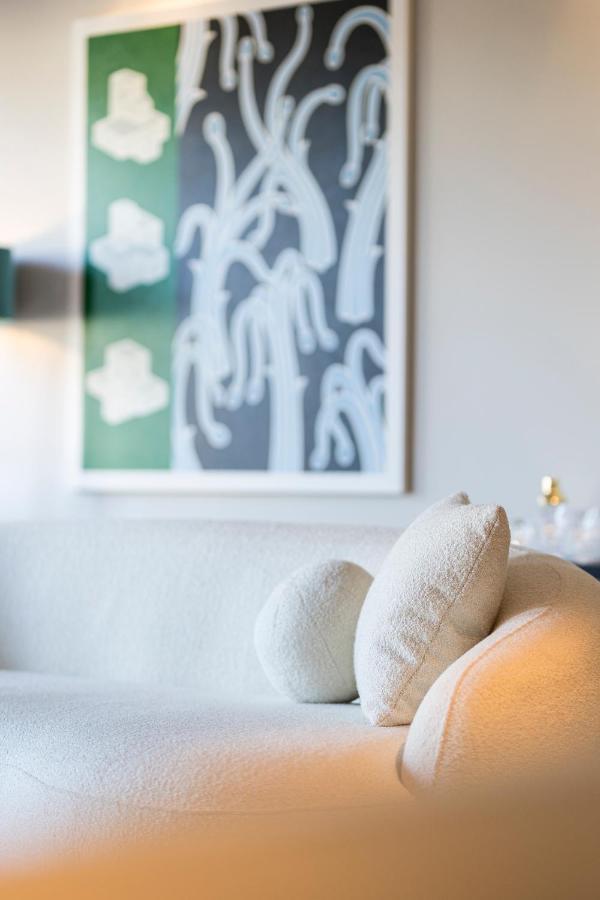 Luxurious On Place Du Grand Sablon 300m2