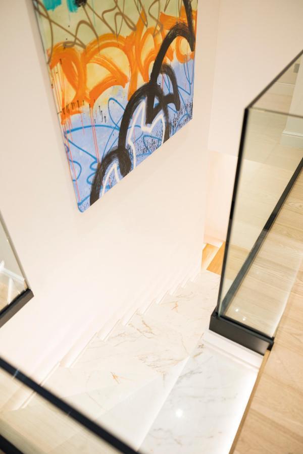 Apartment Luxury 3 Bedrooms Townhouse In Perfect Location