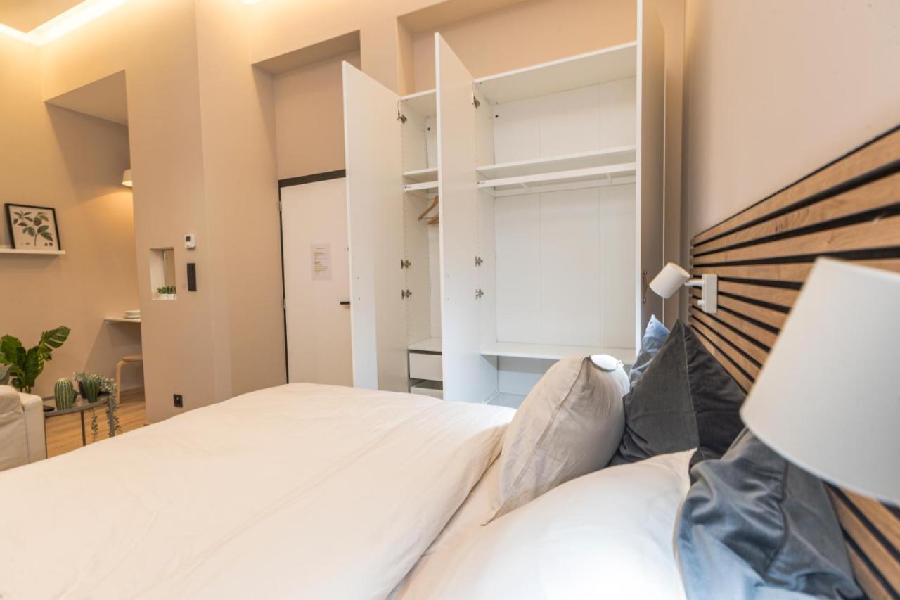 Golden Dove Luxury Aparts Apartment *