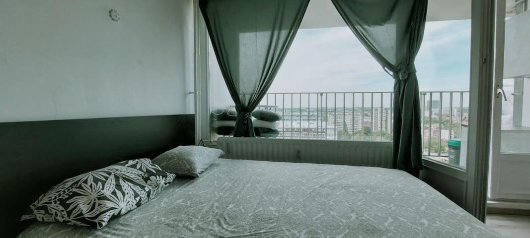Beautiful Studio Apartment *