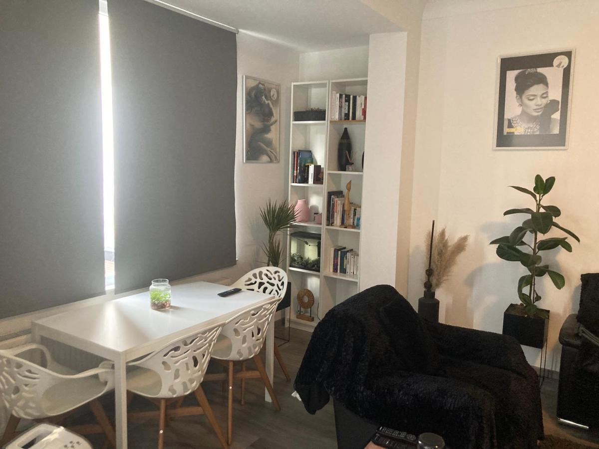 Le Bon Berger Apartment *