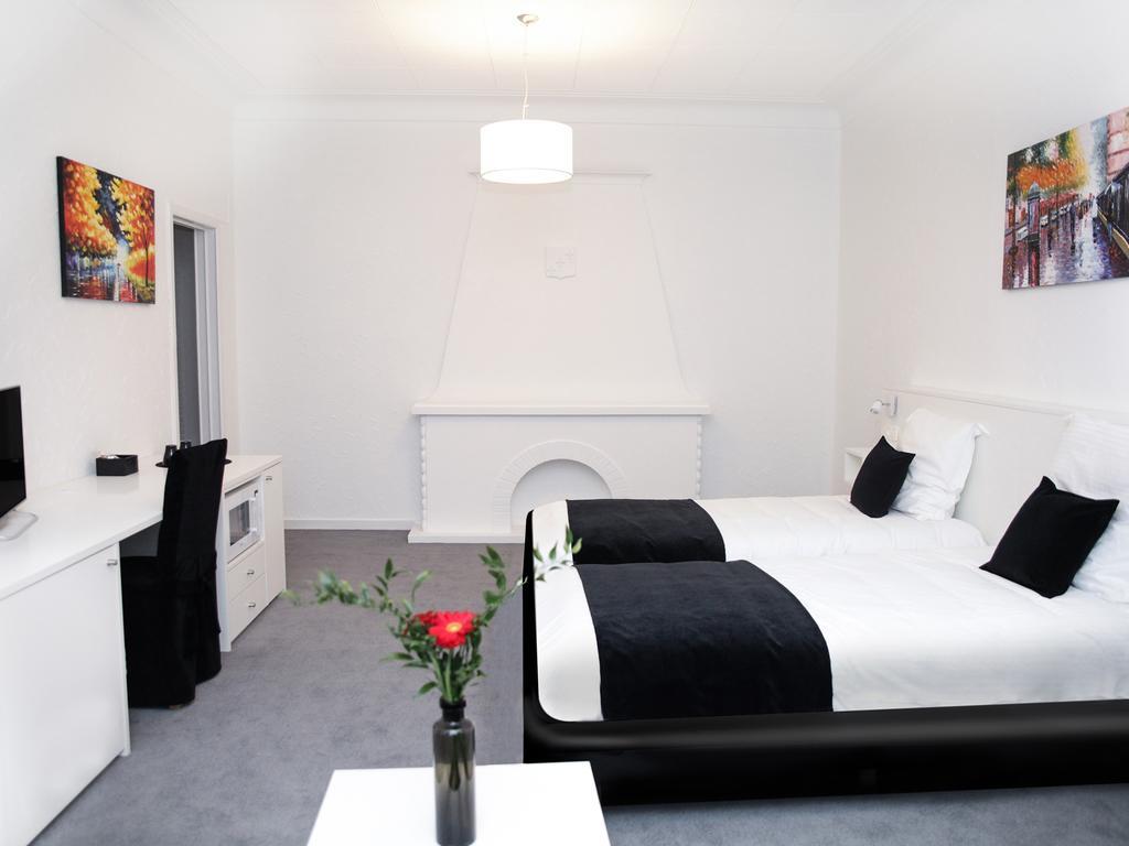 Hotel Satellite Brussels