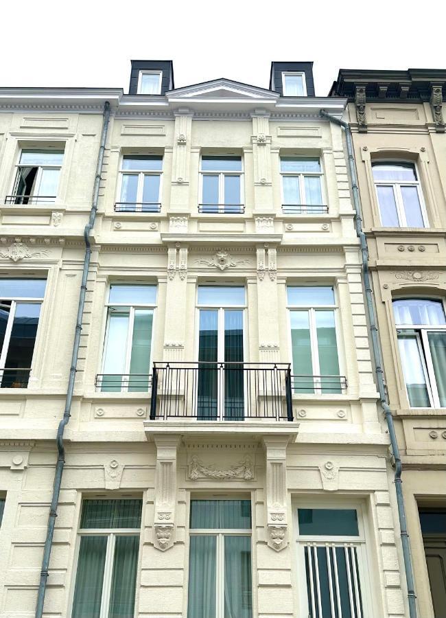 Apartment European Comission Beautiful Studio Brussels
