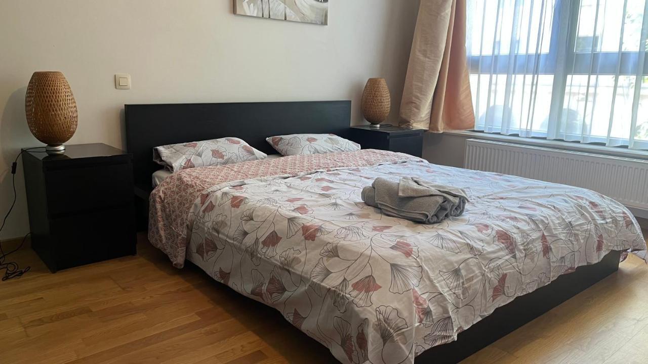 Duplex Tres Agreable Et Tres Calme Brussels