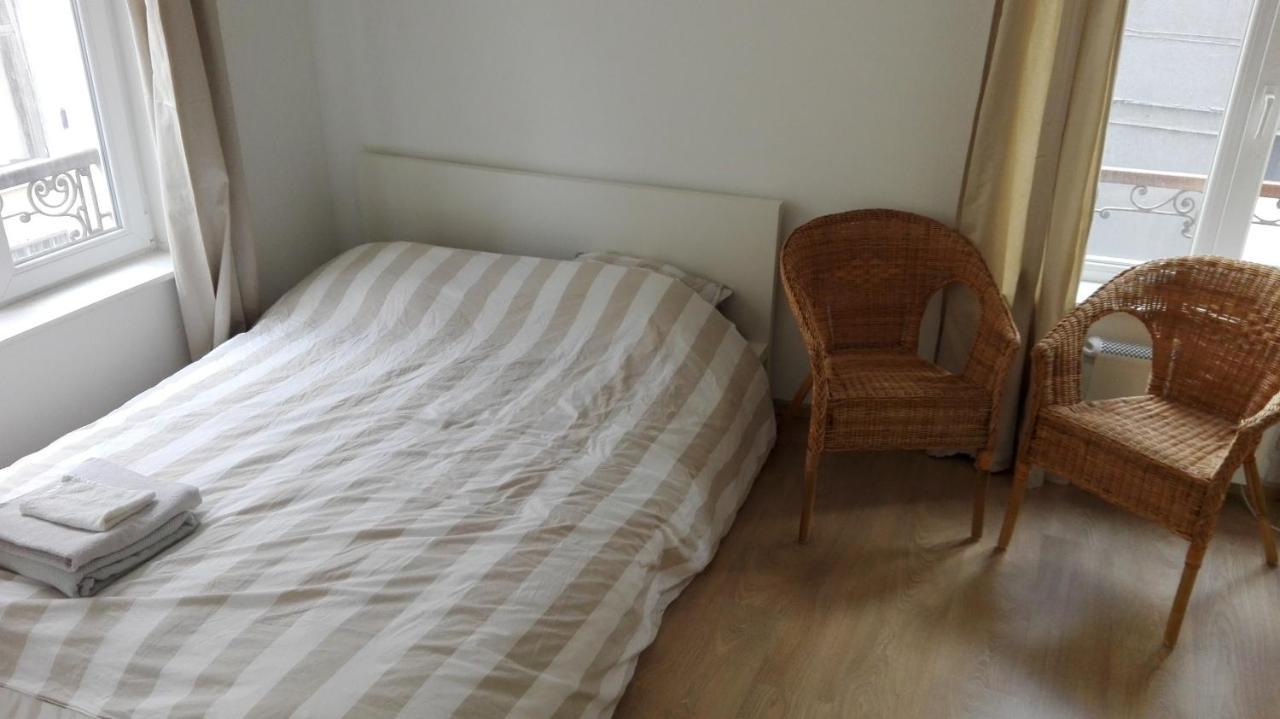Close To Grand Place For 2