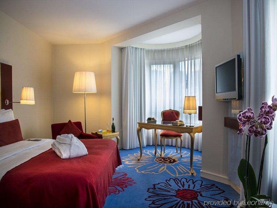 Radisson Red Brussels Hotel Ixelles