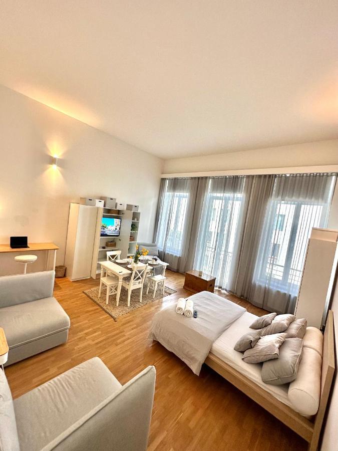 European Comission Beautiful Studio Apartment *