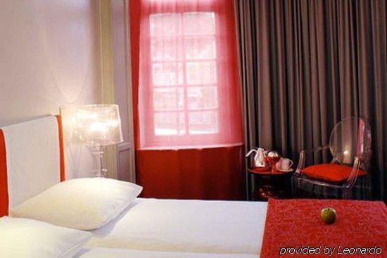 Monty Small Design 2* Brussels
