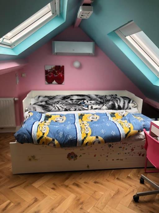 Apartment In Maison De Metre In Etterbeek Brussels