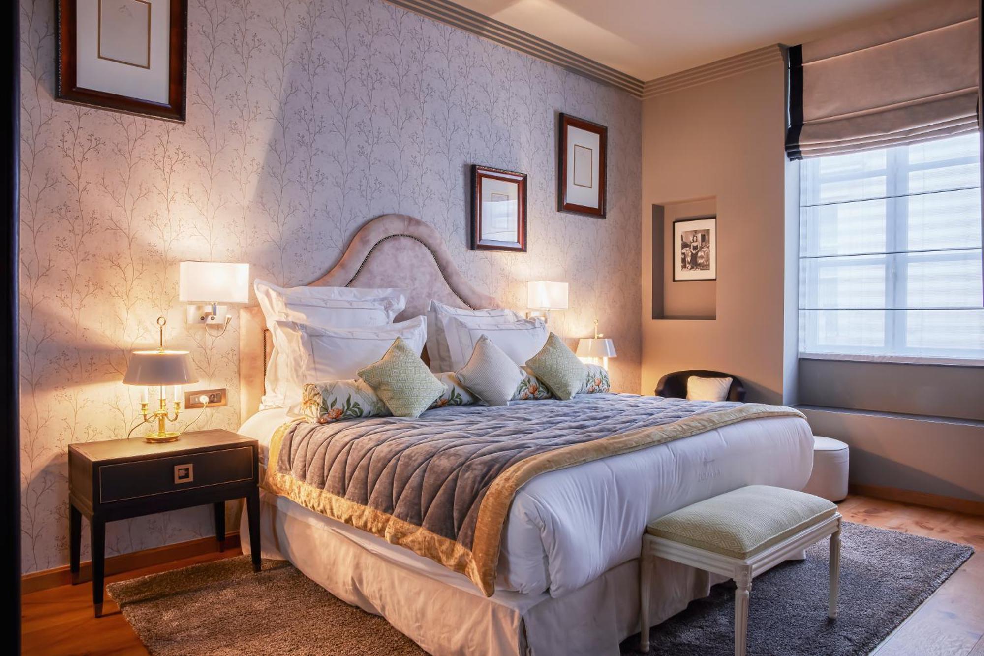 Juliana Hotel & Spa - Brussels Centre Khách sạn 5*