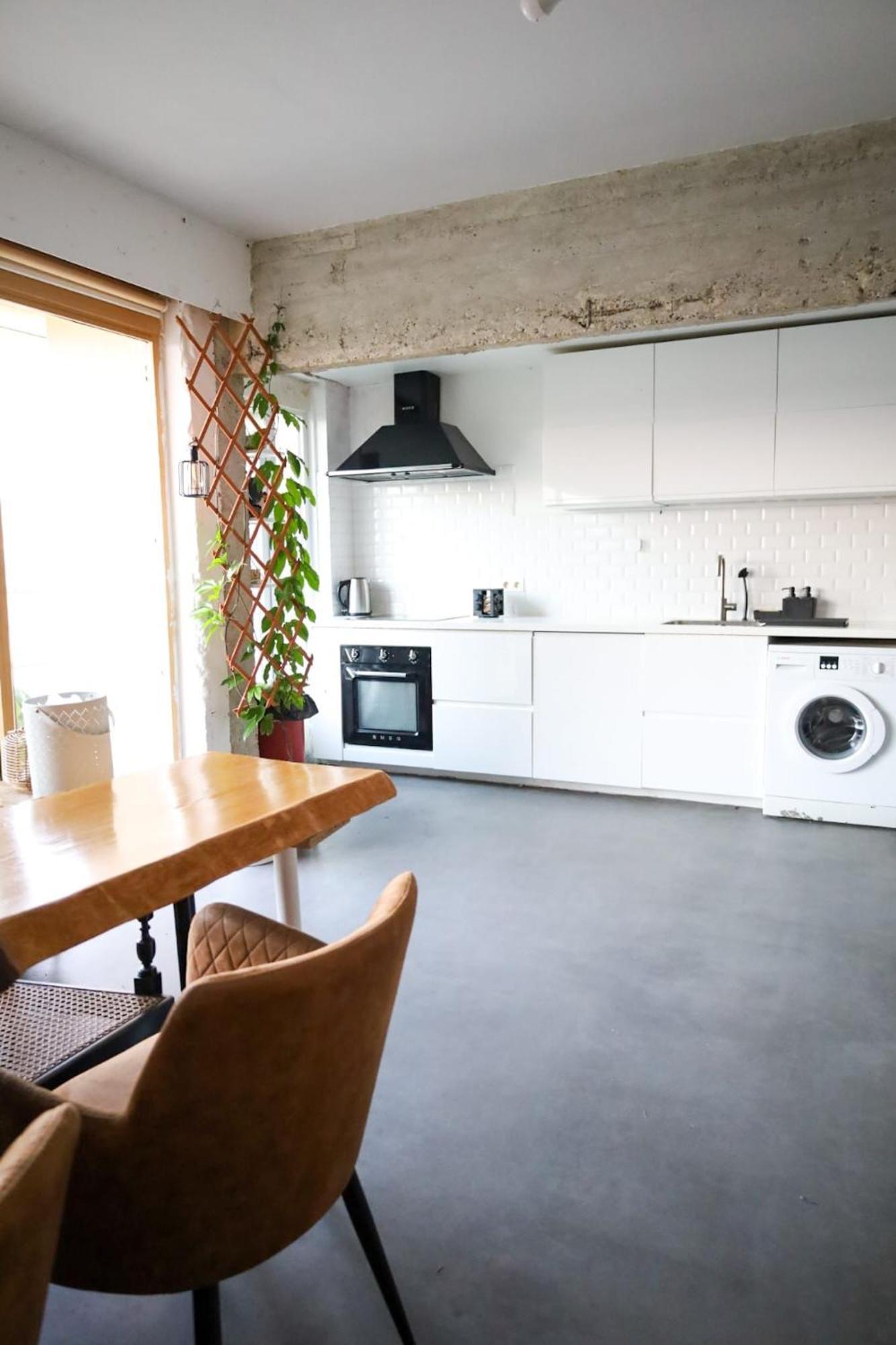 Furnished - Bright, Modern In Brussels, 15 Minutes Walk From The Atomium Căn hộ Brussels