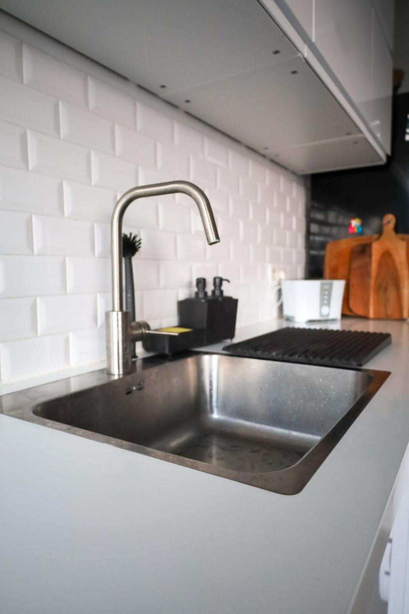 Apartment Furnished - Bright, Modern In Brussels, 15 Minutes Walk From The Atomium