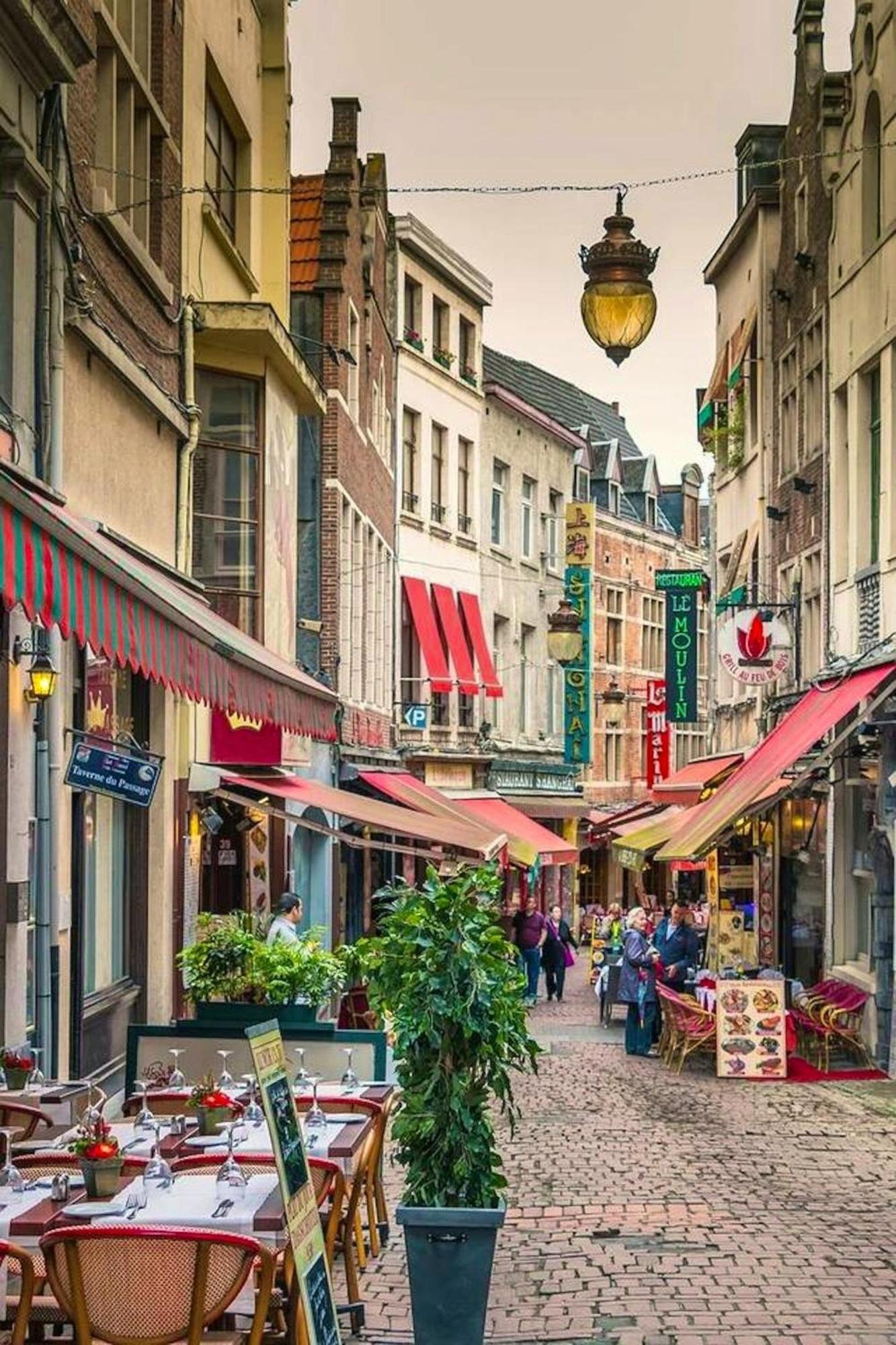 Modern In Molenbeek Saint Jean / 77 M² / Parking Brussel