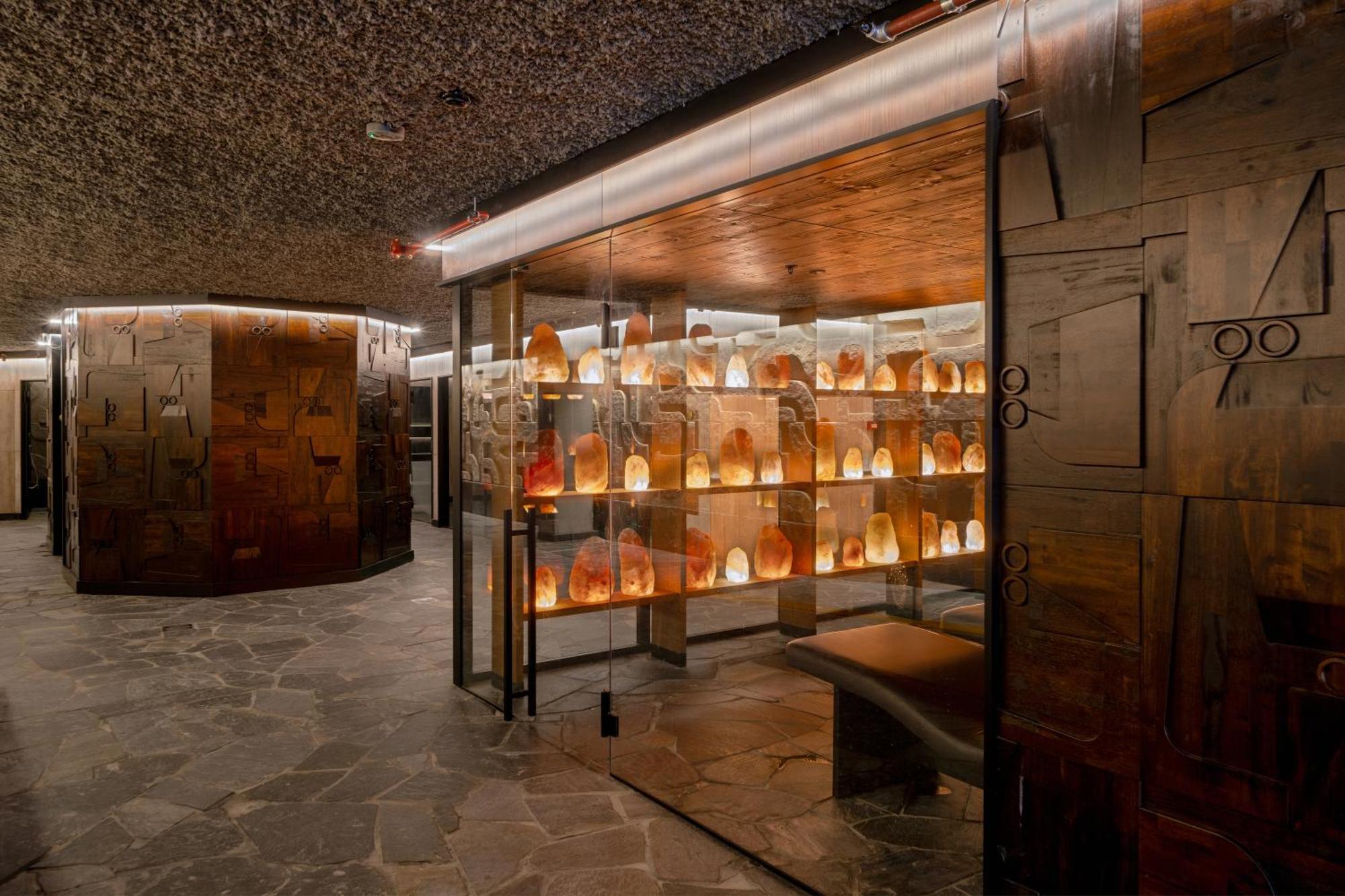 Mix Brussels --gym & Wellness For Adults Only-- Khách sạn