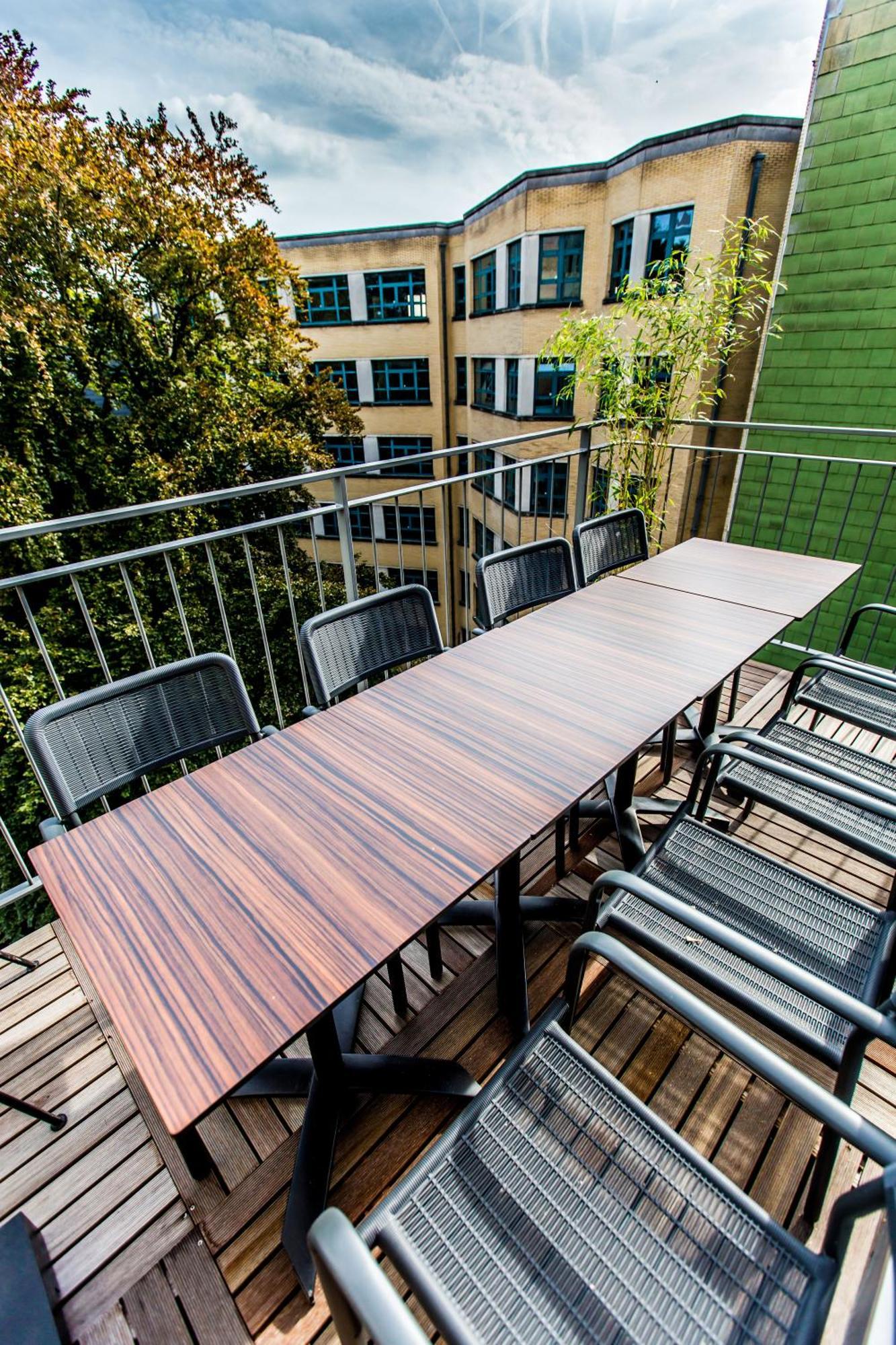 Magnifique Penthouse 3 Et Terrasse Sur L'avenue Louise *