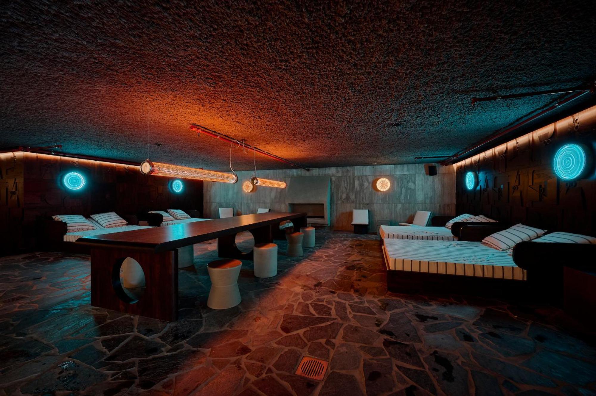 Mix Brussels --gym & Wellness For Adults Only--