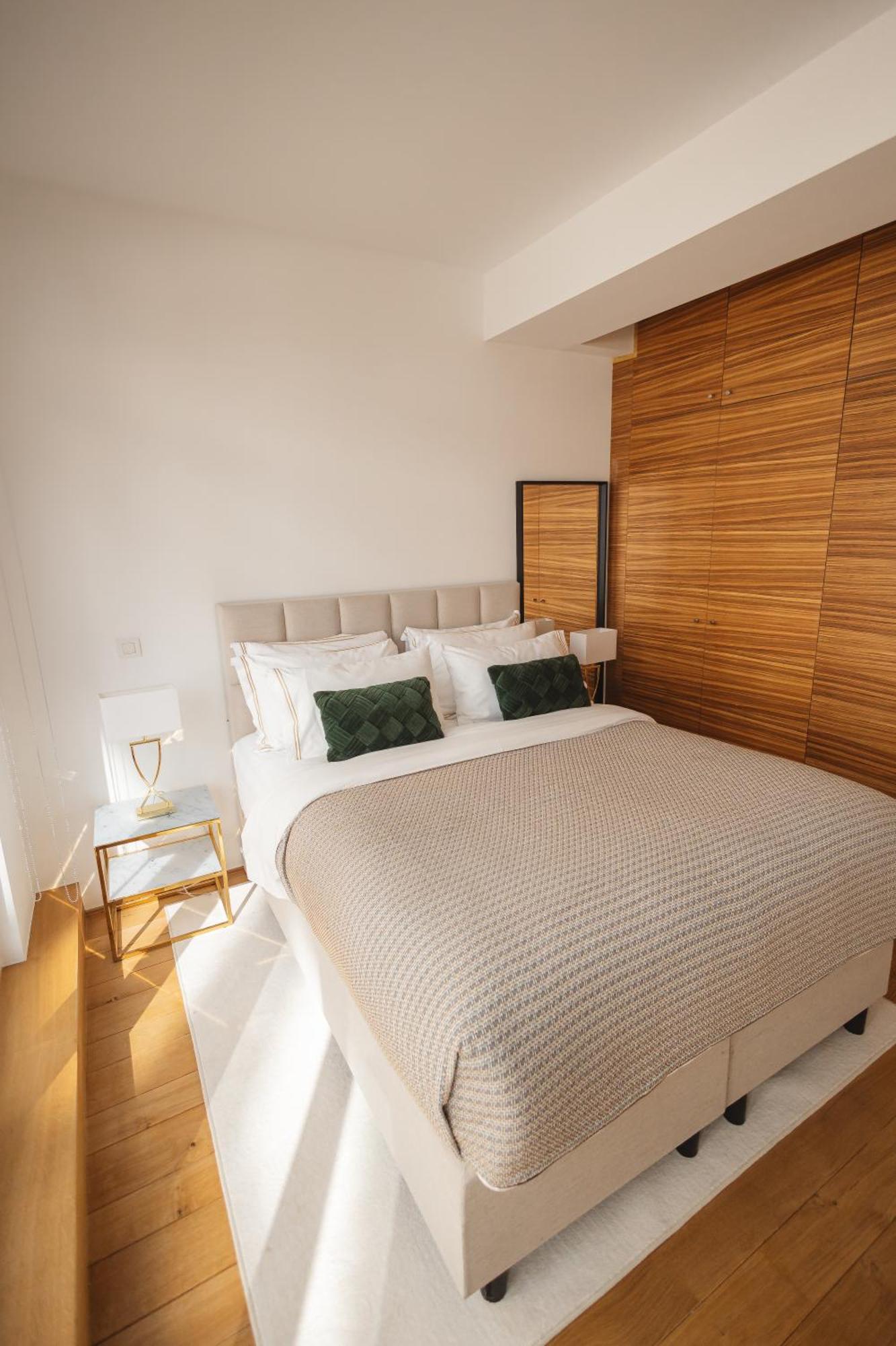 400m² Fastueux Central *