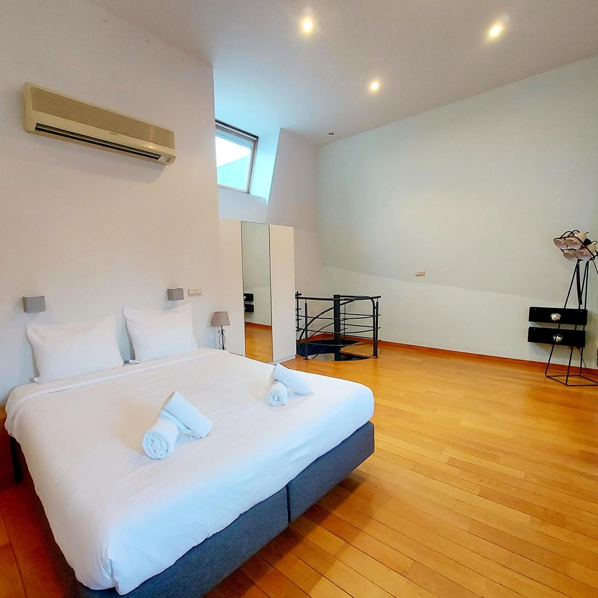 New Stylish Grand Place Center Duplex * Brussel