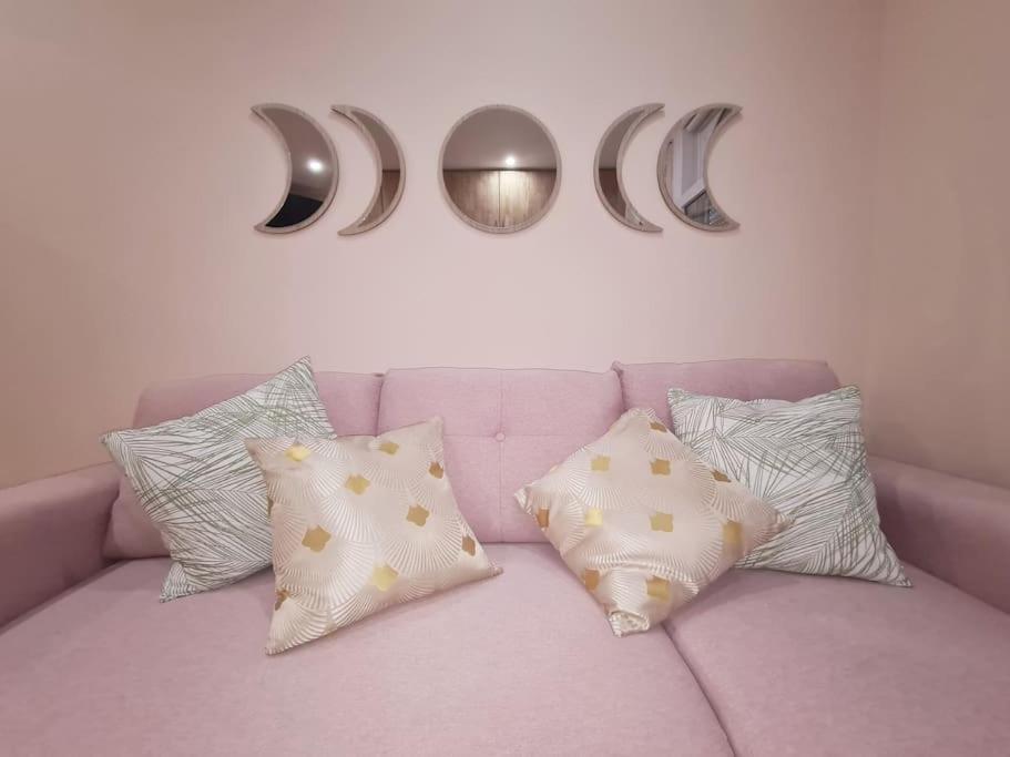 Magnolia Pink New And Fully Equipped Apartment *