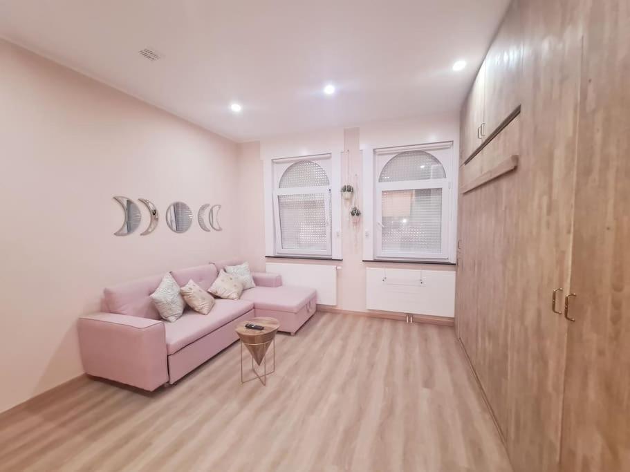 Apartment Magnolia Pink New And Fully Equipped