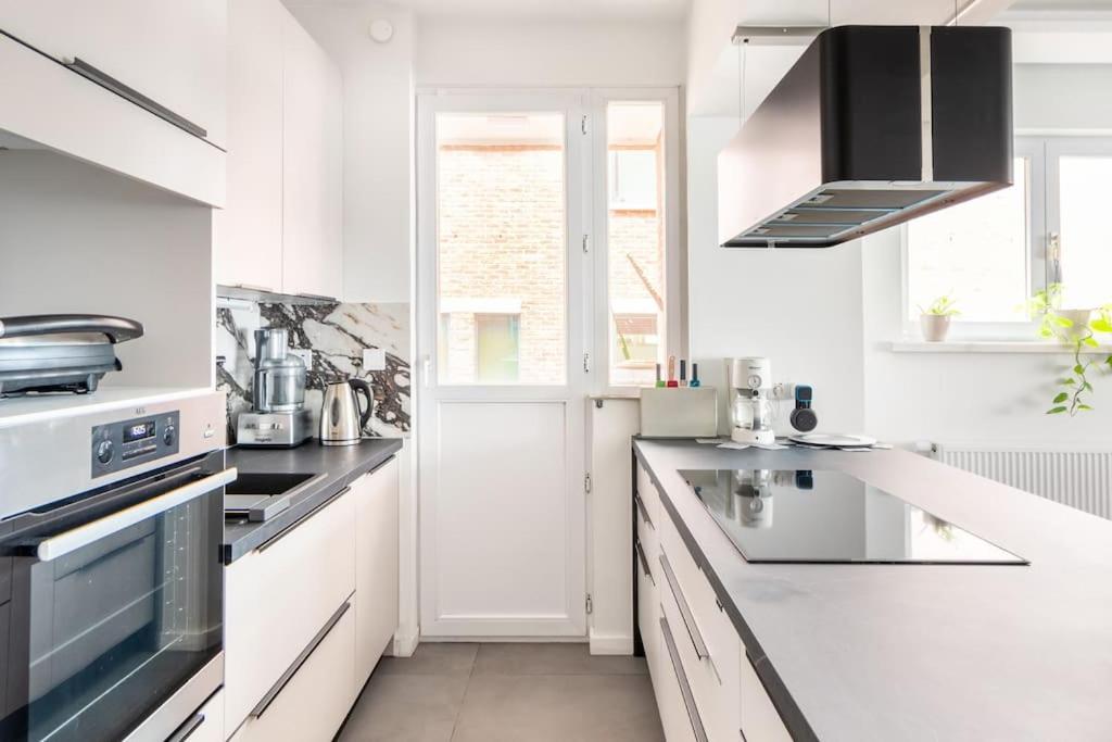 European Heart 2-bedroom Flat. Căn hộ Brussels