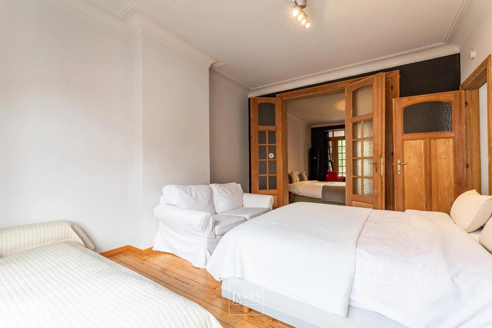 Apartment Spacious In Brussels, Large Private Garden Brussels