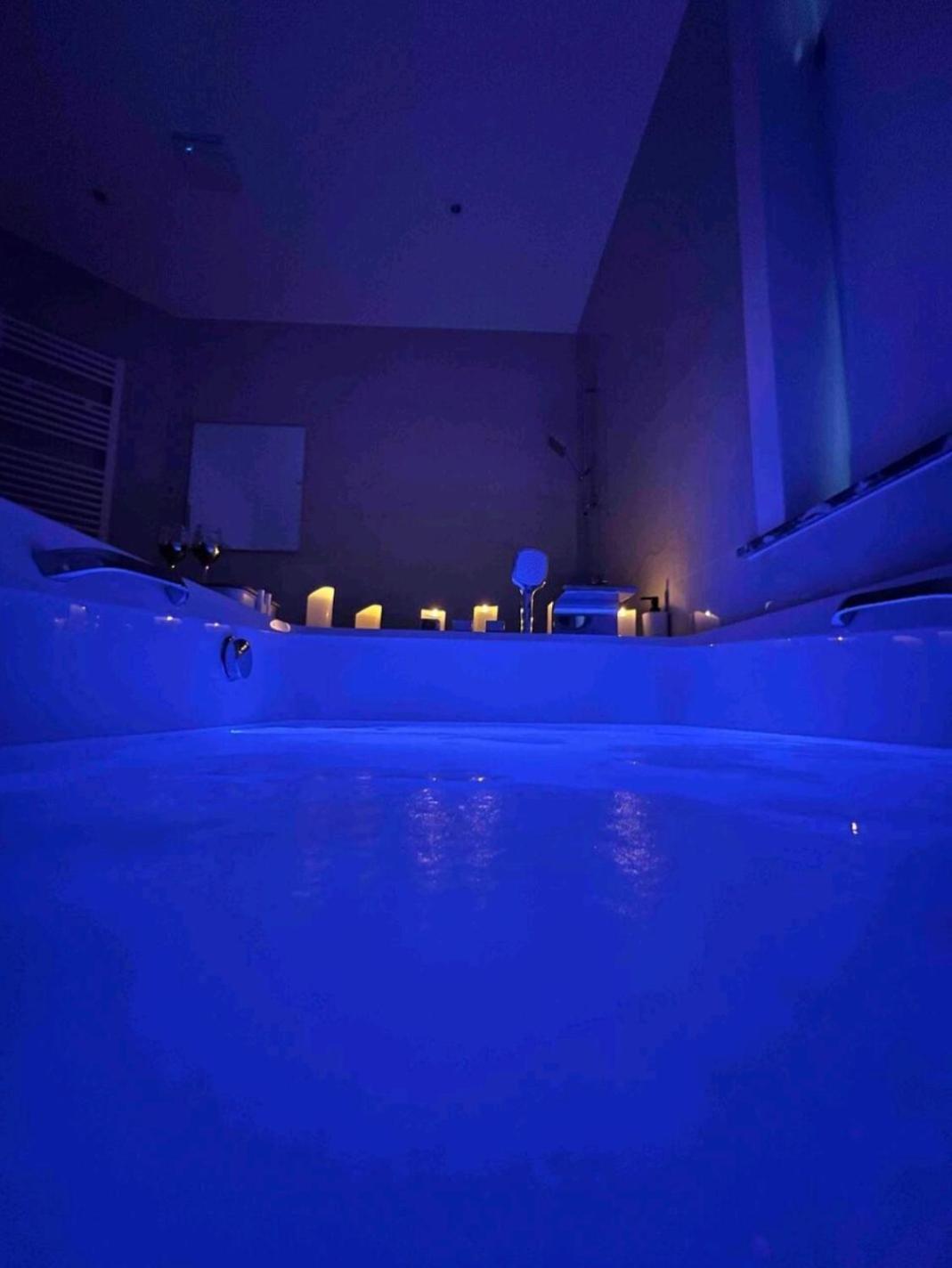 Sublime Calme Cosy & Jacuzzi Brussels