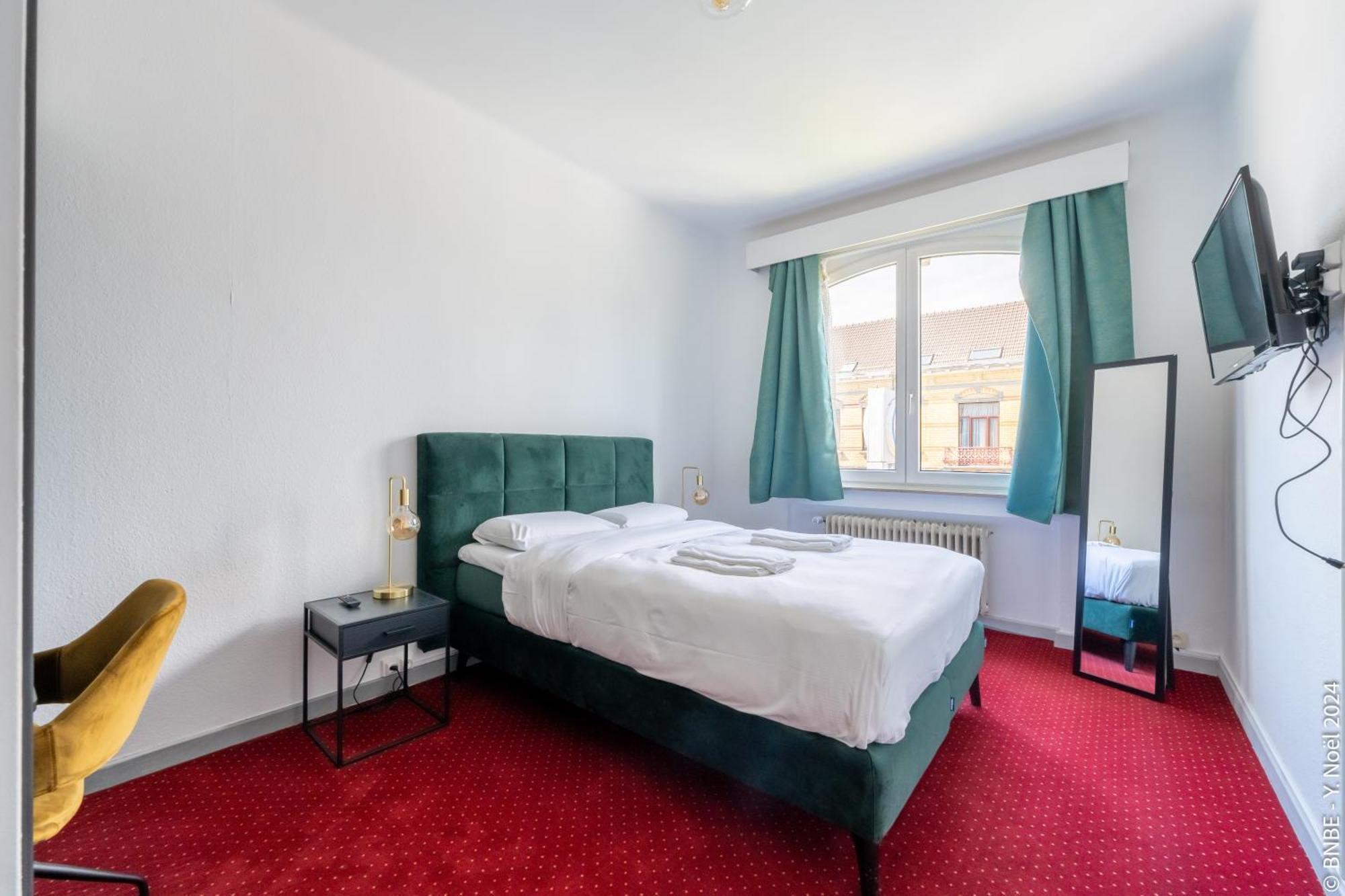 La Louve - Big Place & Garden - Parking Gratuit * Brussels