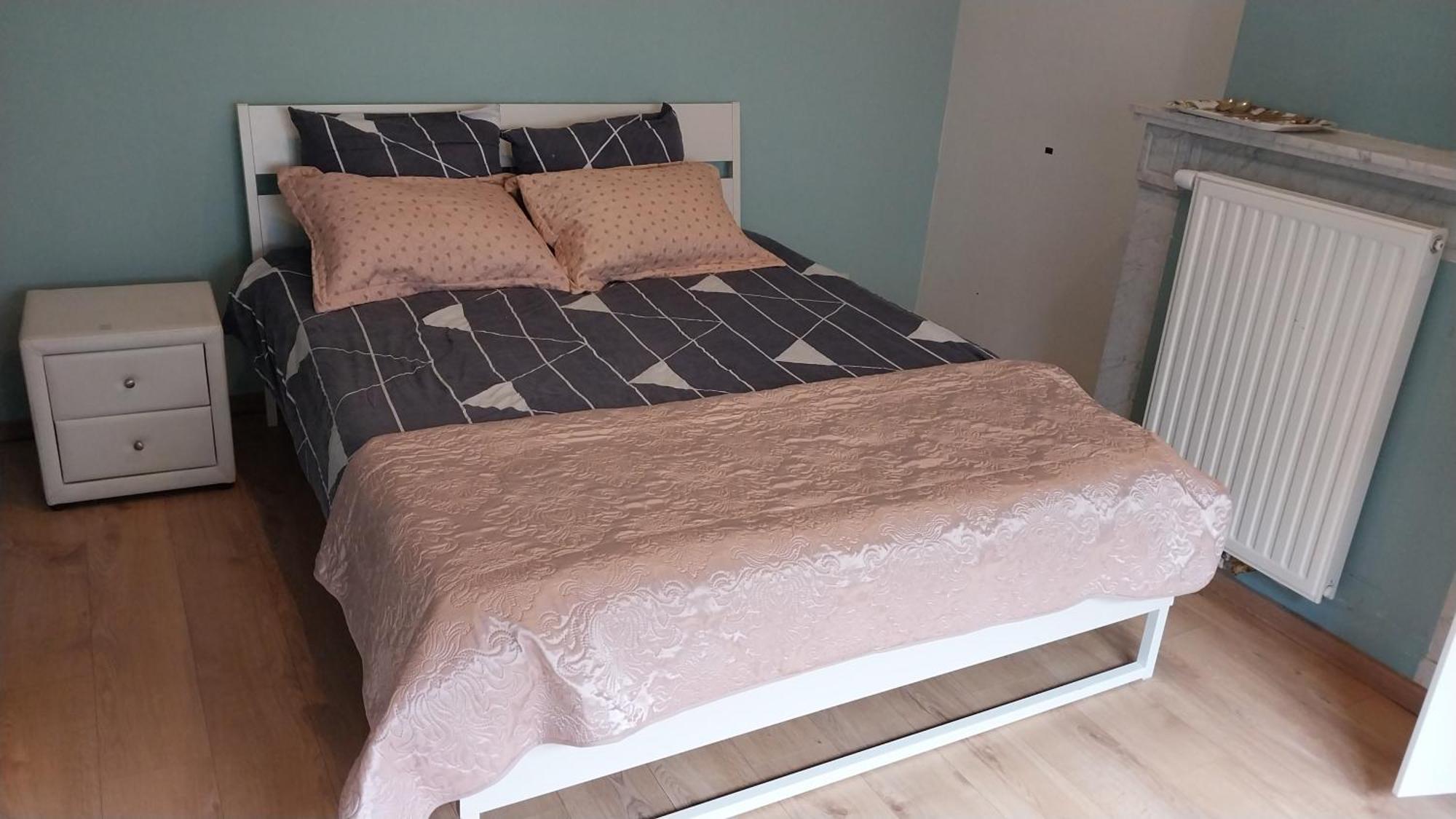 Maison Partagee Cle Rouge Homestay *