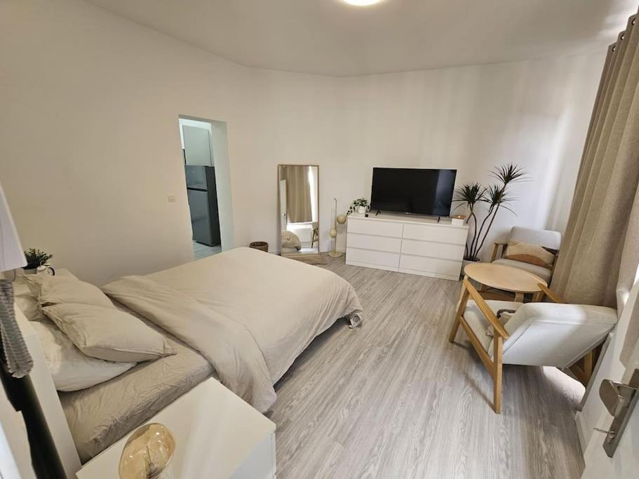 Sweet And Chill Center Of # 2 *