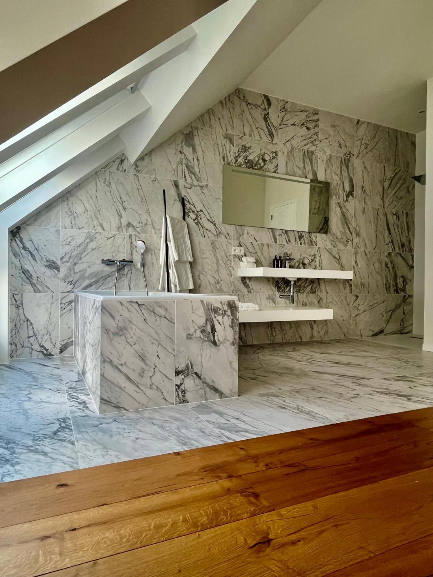 Stilias 6p Center Apartment *