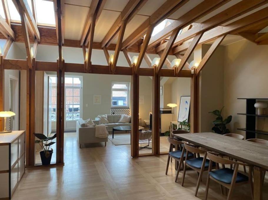 Spacieux Duplex D'architecte * Brussel