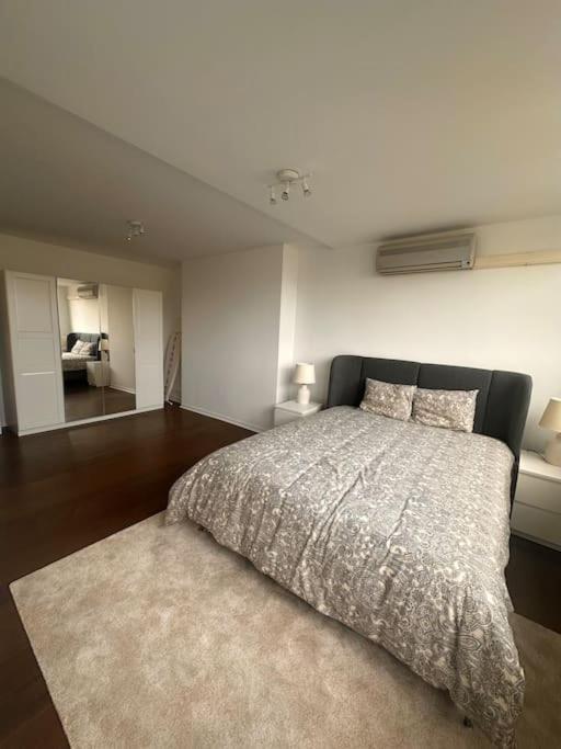 Apartment Welcome To Our Beautiful Triplex ! Brussels