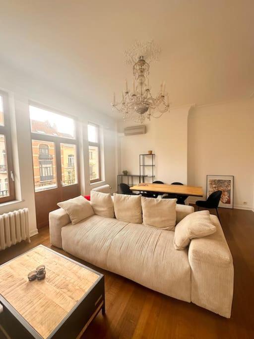 Apartment Welcome To Our Beautiful Triplex ! *