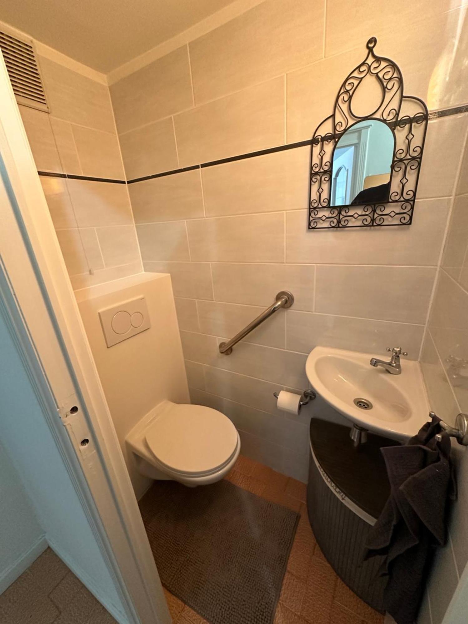 Beautiful Luxurious Studio In The Heart Of The European Quarter Apartment