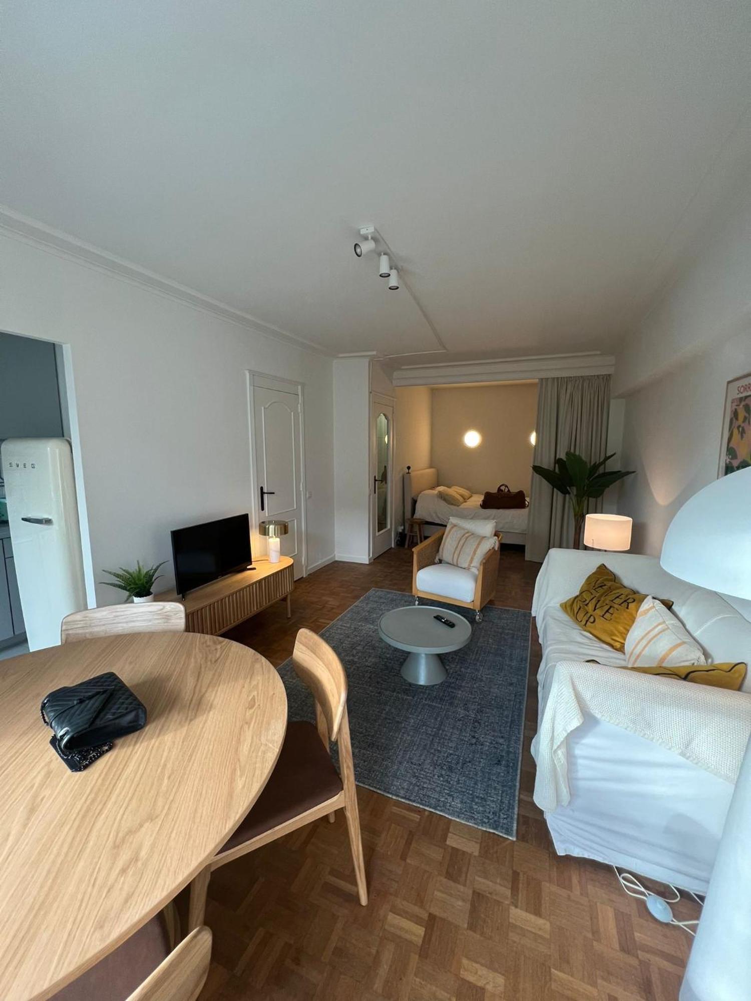 Beautiful Luxurious Studio In The Heart Of The European Quarter * Brussels