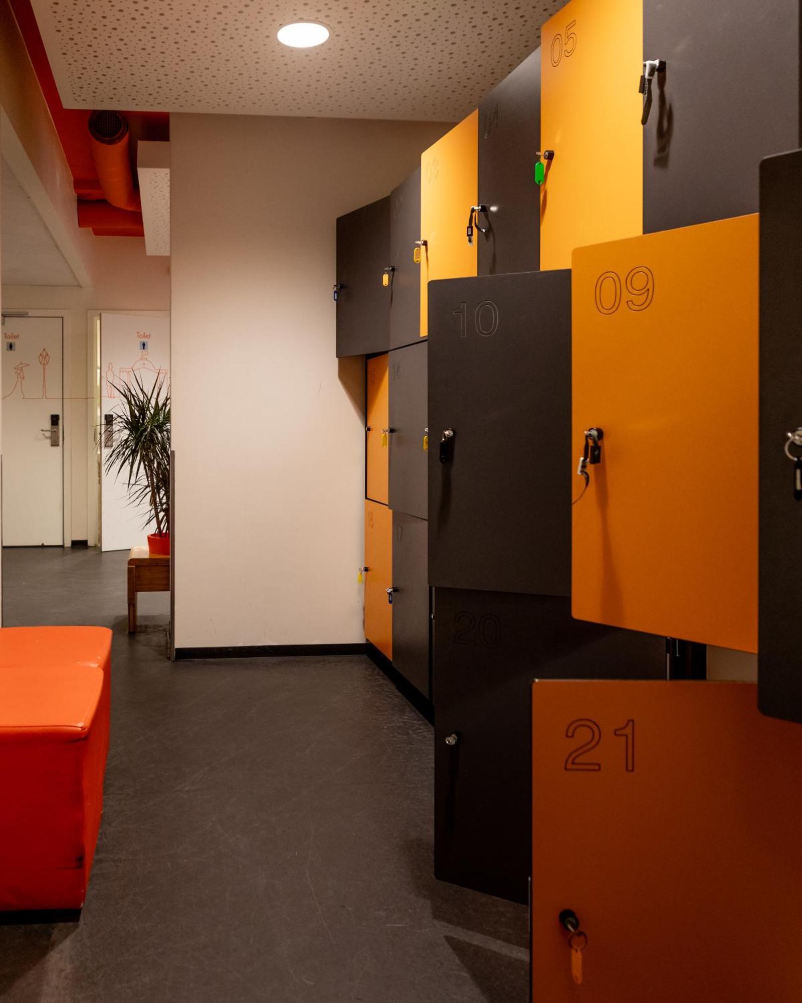 Easyhotel City Centre 3*