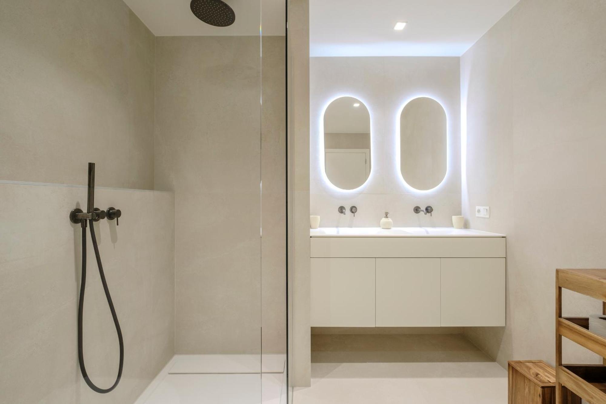 Chaleureux 1 Proche Ecole Europeenne Apartment *