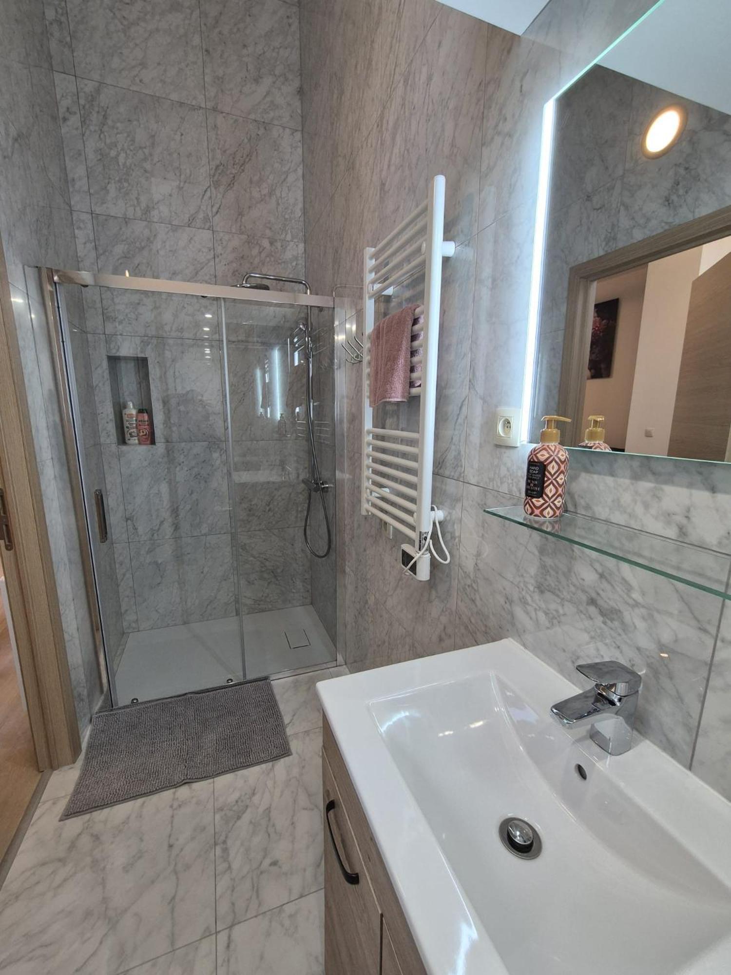 Tasson Snel Center Of Brussels