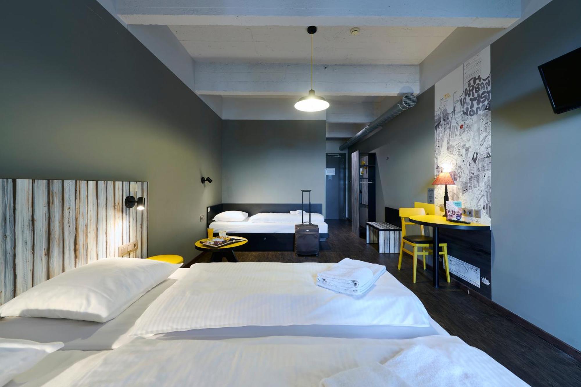 Hotel Meininger Bruxelles Center 3*